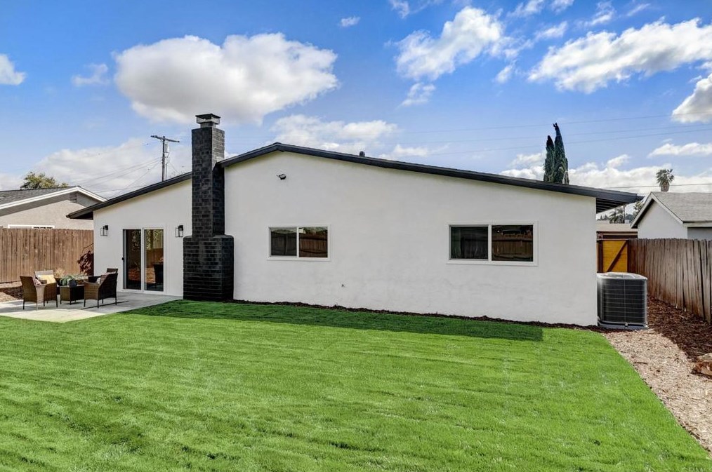 1482 Dumar Ave, El Cajon CA  92019-2523 exterior