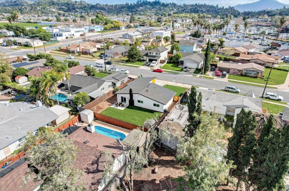 1482 Dumar Ave, El Cajon CA  92019-2523 exterior