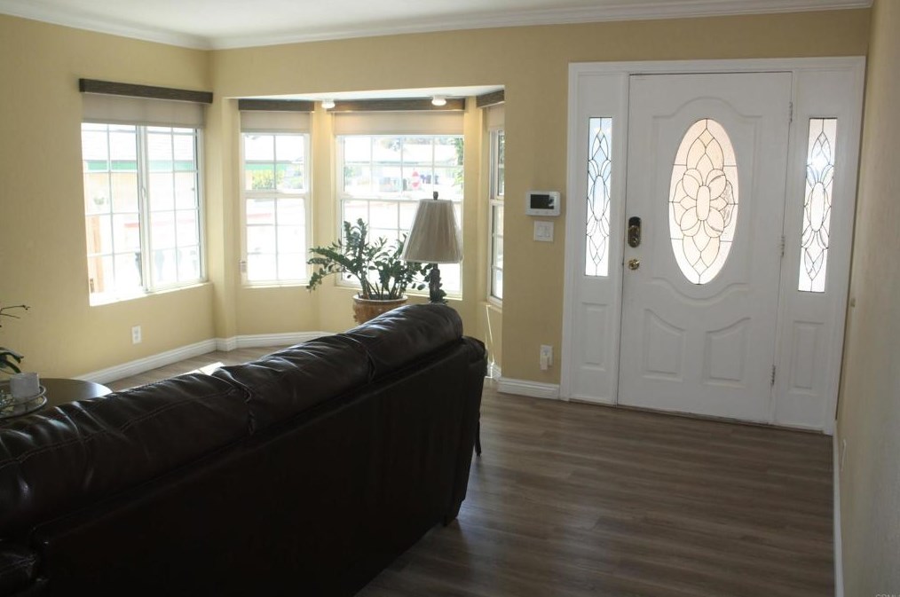 241 Brandywood St, San Diego, CA 92114-5850