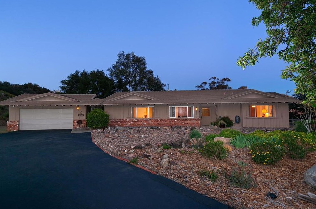 2686 Via Viejas, Alpine, CA 91901