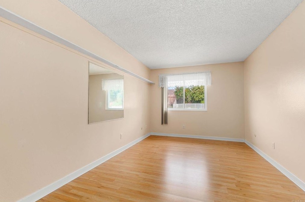 171 Camino Vista Real, Chula Vista CA  91910-6260 exterior
