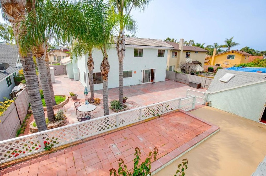171 Camino Vista Real, Chula Vista CA  91910-6260 exterior