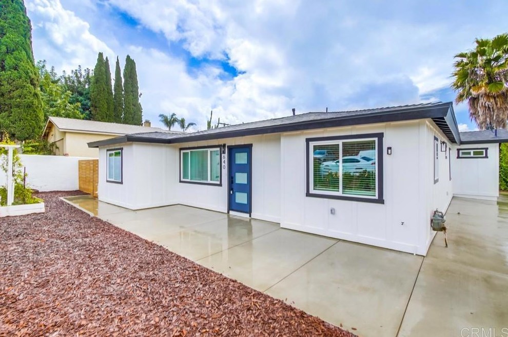 640 Sacramento Ave, Spring Valley CA  91977-5023 exterior