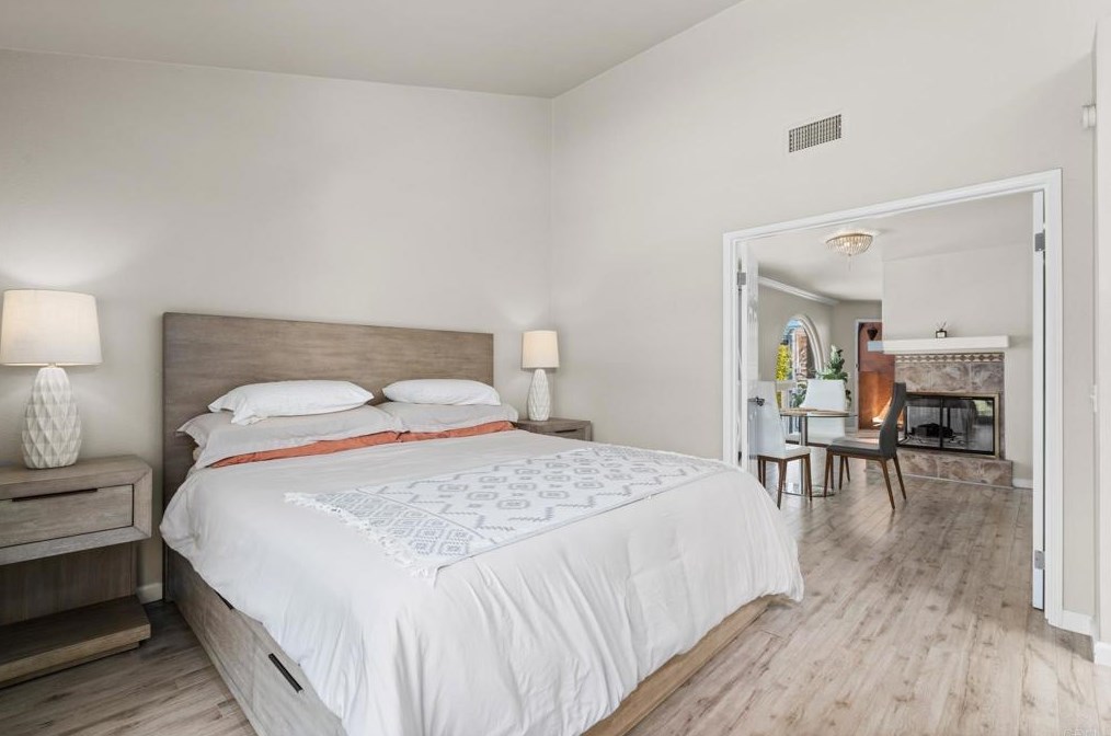 363 Rosecrans St, San Diego CA  92106-3527 exterior