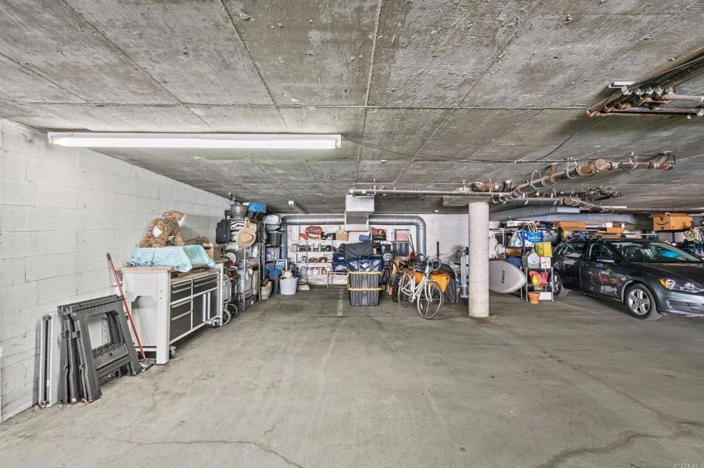 363 Rosecrans St, San Diego CA  92106-3527 exterior