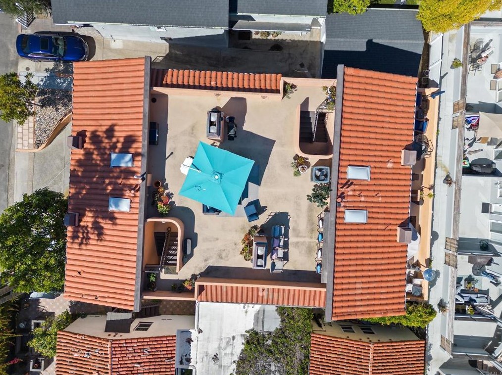 363 Rosecrans St, San Diego CA  92106-3527 exterior