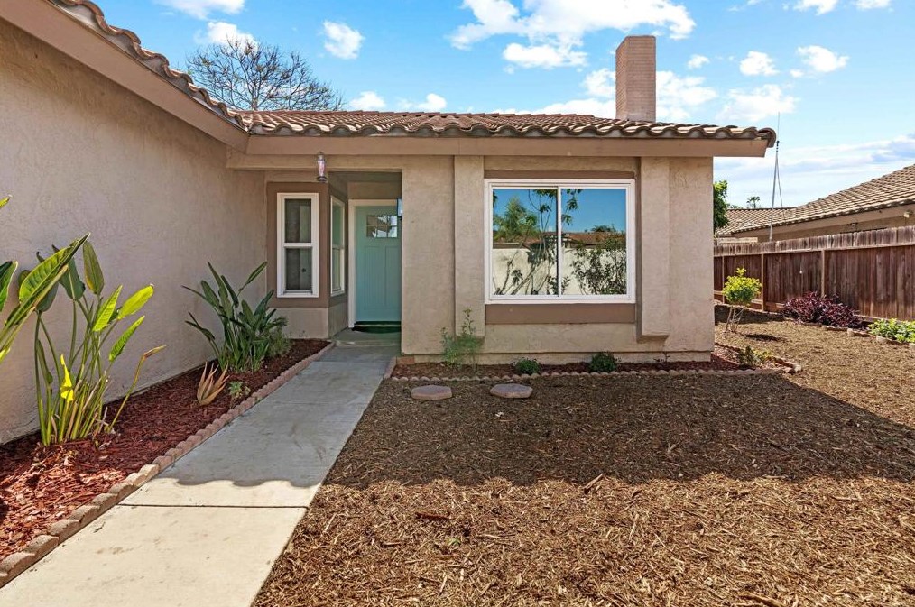 4867 Palmetto Dr, Oceanside, CA 92057-5415