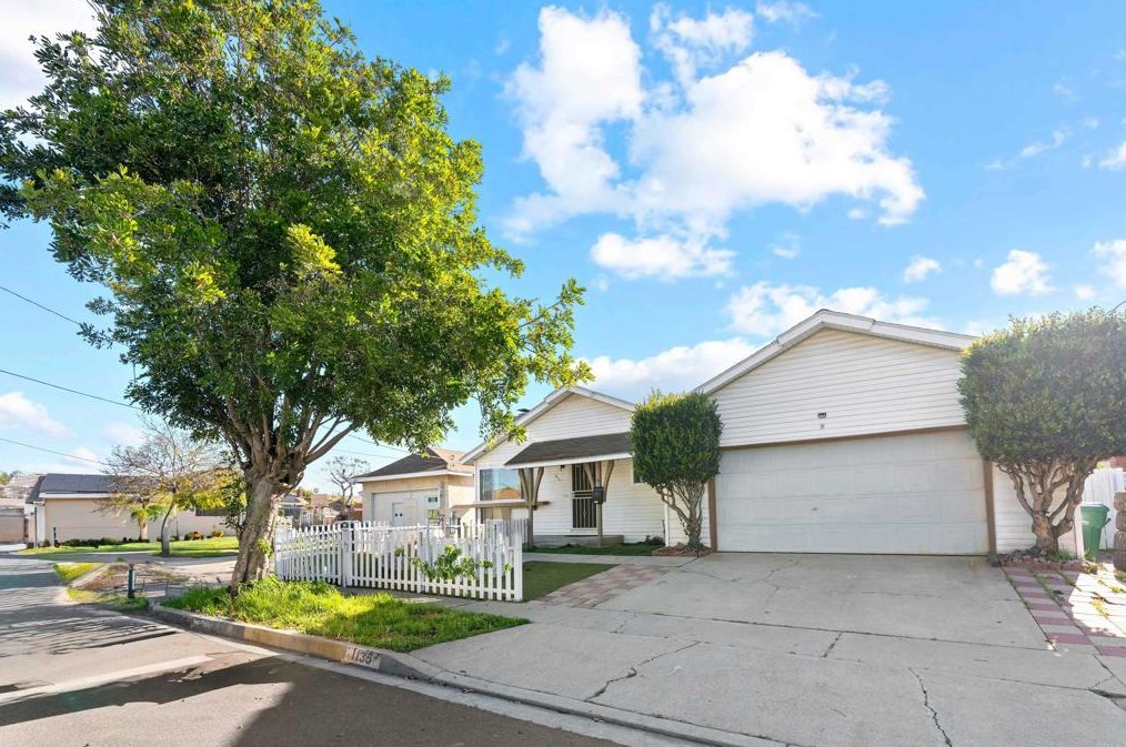 1135 Elrose Ct, San Diego, CA 92154-3317