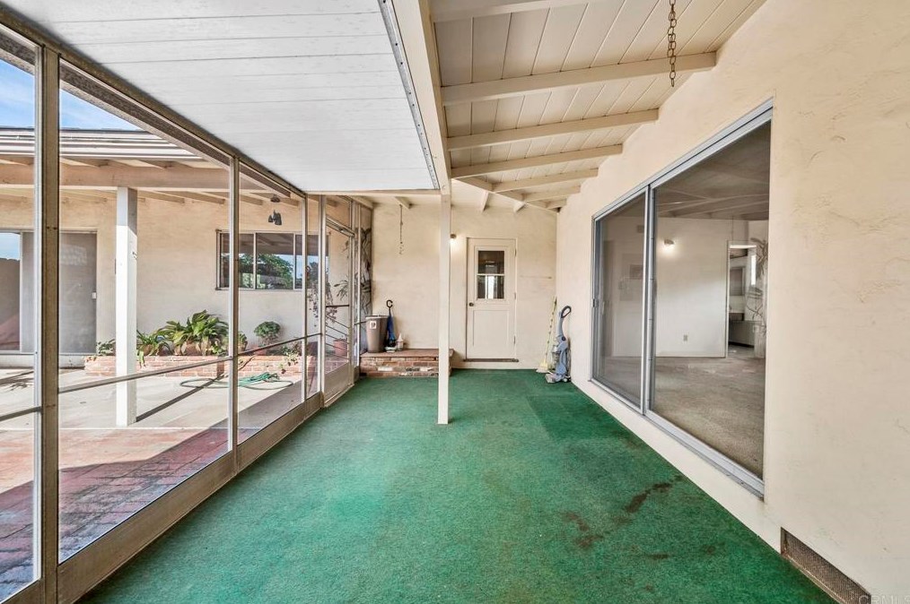 9140 Paradise Park Dr, Lakeside CA  92040-3615 exterior