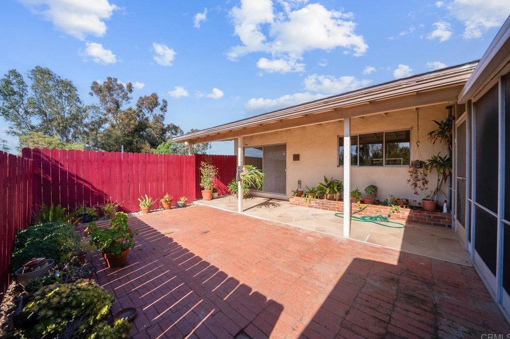 9140 Paradise Park Dr, Lakeside CA  92040-3615 exterior