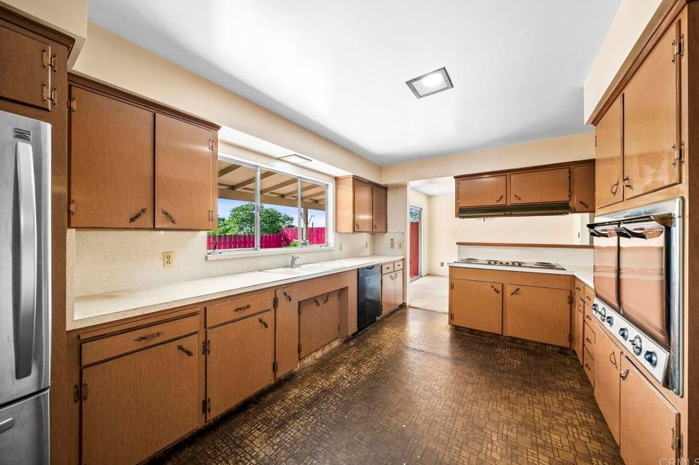 9140 Paradise Park Dr, Lakeside CA  92040-3615 exterior