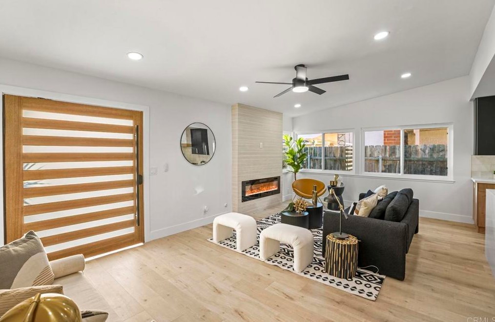 11303 Calle Jalapa, San Diego CA  92126-1215 exterior