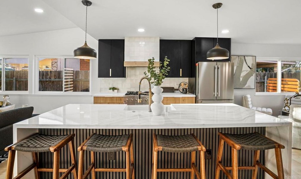 11303 Calle Jalapa, San Diego CA  92126-1215 exterior