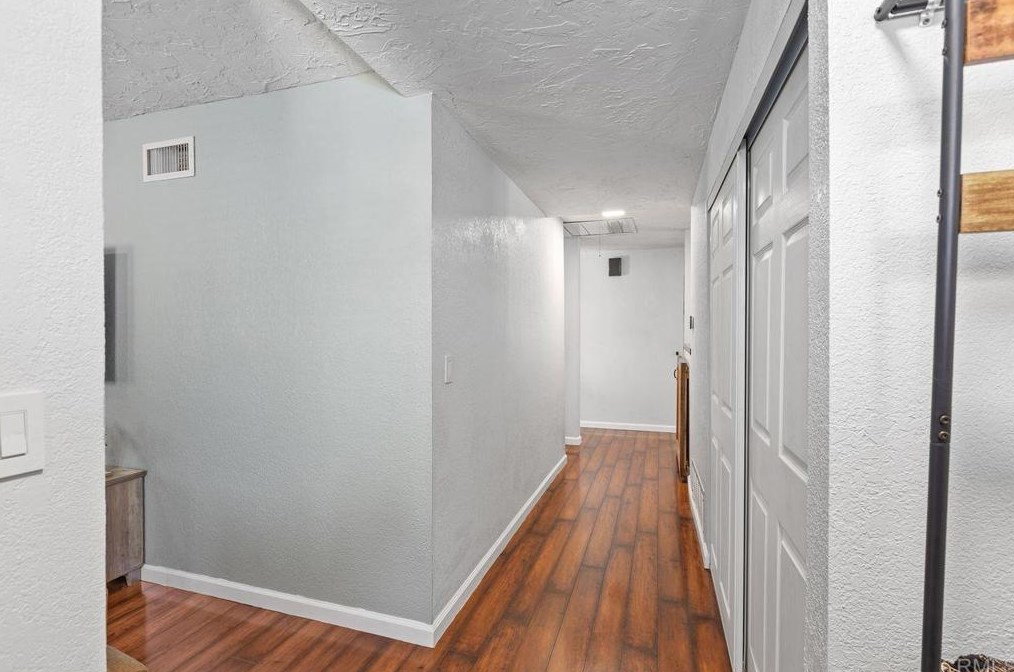 13250 Lakeview Rd, Lakeside CA  92040-4728 exterior