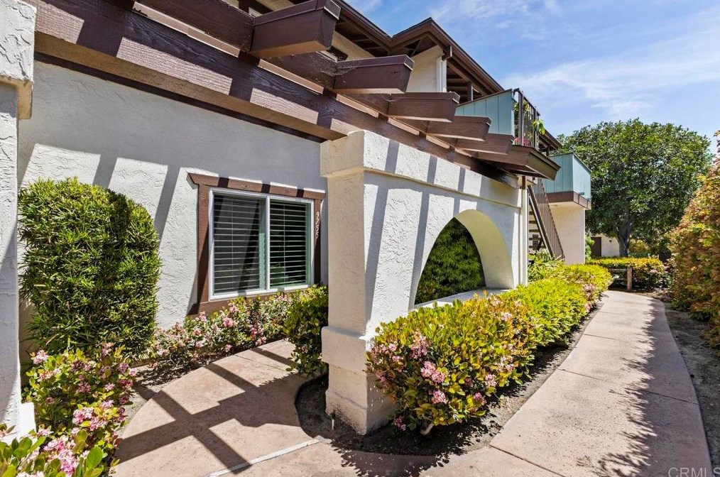 9755 Caminito Cuadro, San Diego, CA 92129-2822