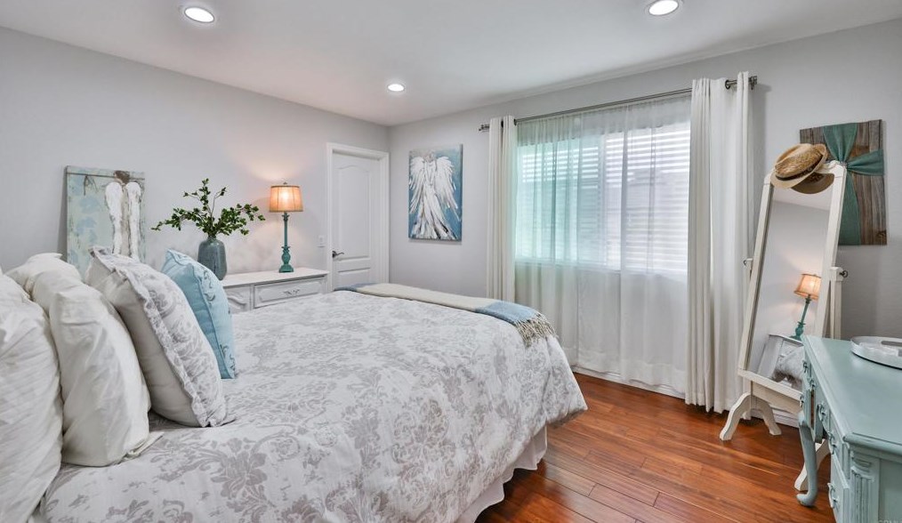 1252 Indian Creek Dr, Chula Vista CA  91915-2258 exterior