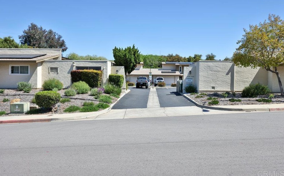9049 Calle Lucia, Lakeside, CA 92040-5002