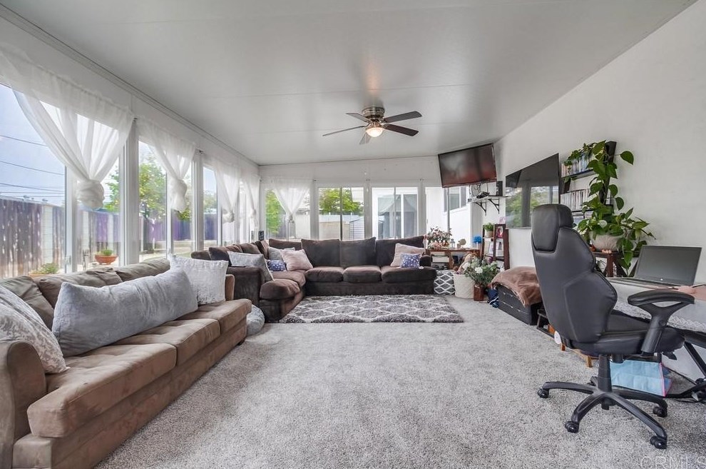 821 Date Ave, Chula Vista CA  91911-1111 exterior