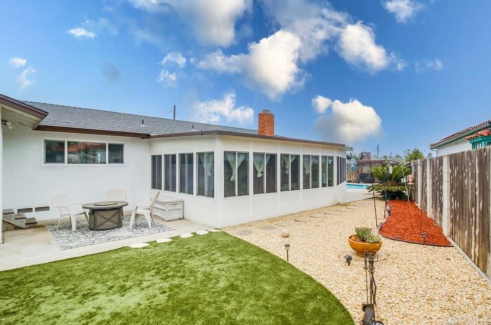 821 Date Ave, Chula Vista CA  91911-1111 exterior