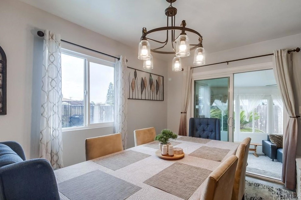 821 Date Ave, Chula Vista CA  91911-1111 exterior