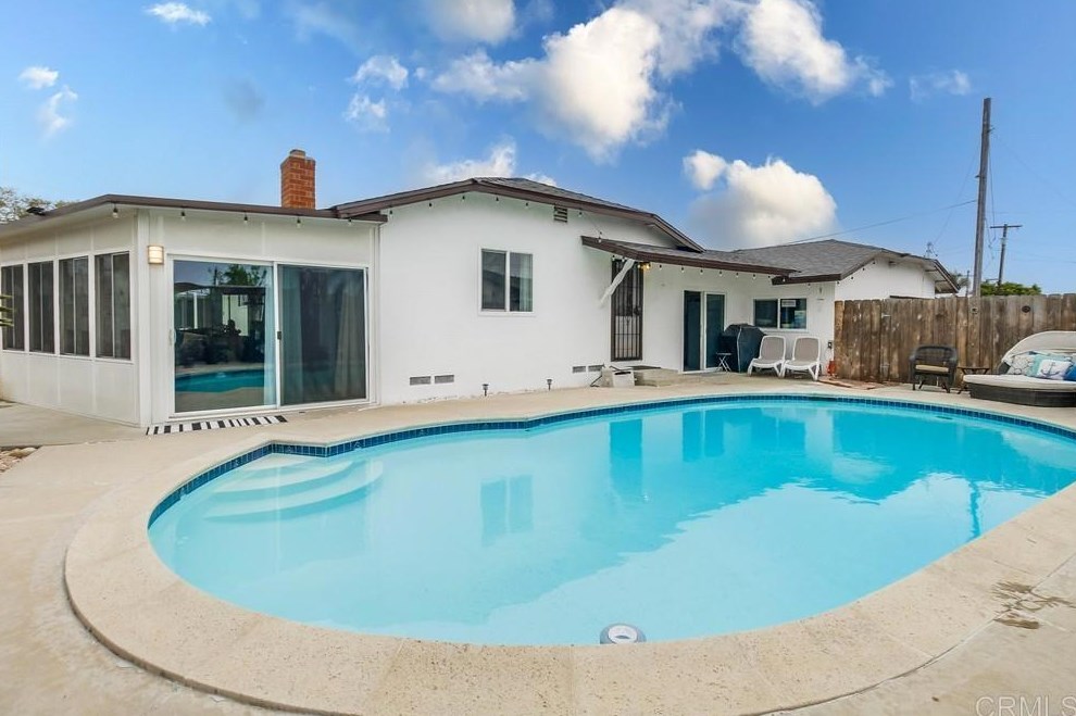 821 Date Ave, Chula Vista CA  91911-1111 exterior