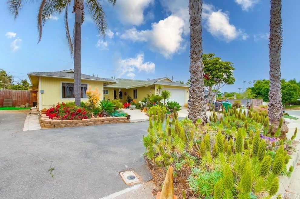 1799 Ratcliff Rd, Carlsbad, CA 92008