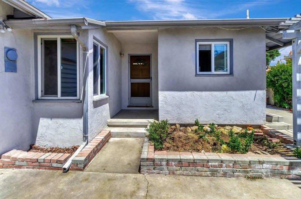 8776 Dallas St, La Mesa, CA 91942-3201