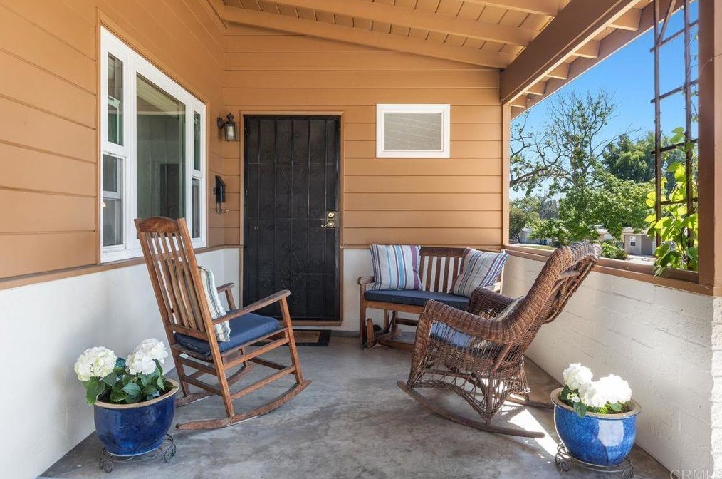 719 Live Oak Dr, El Cajon, CA 92020
