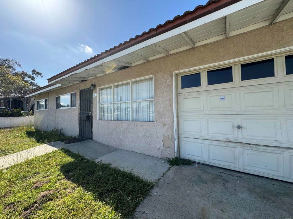 8232 Skyline Dr, San Diego, CA 92114