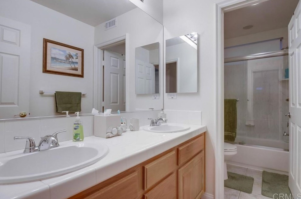 1129 Augusta Pl, Chula Vista CA  91915-1203 exterior