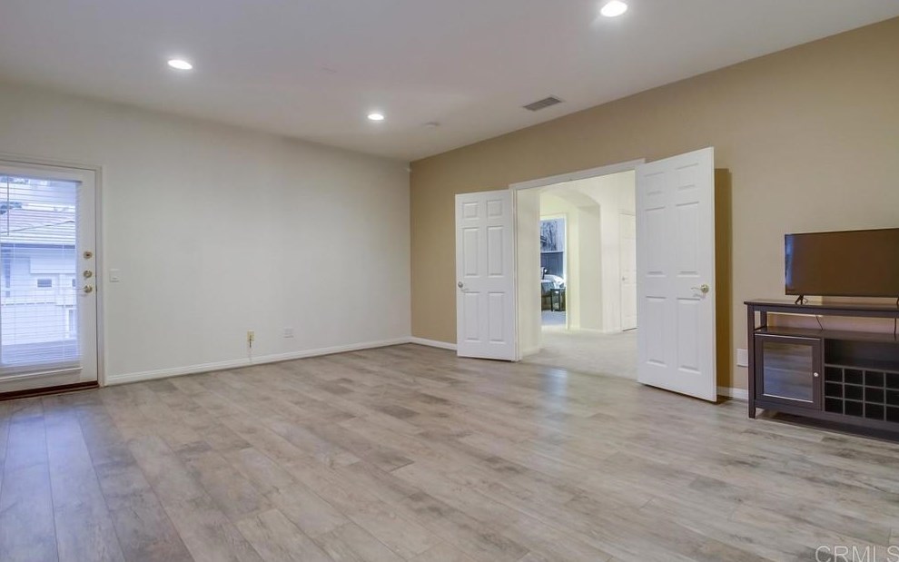 1129 Augusta Pl, Chula Vista CA  91915-1203 exterior