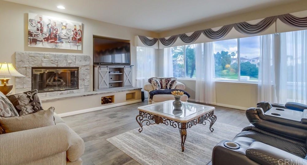 1129 Augusta Pl, Chula Vista CA  91915-1203 exterior
