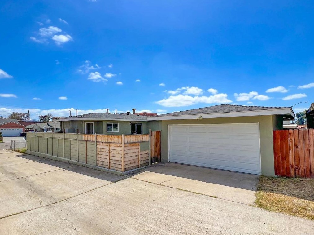 5114 Logan Ave, San Diego CA  92114-6221 exterior