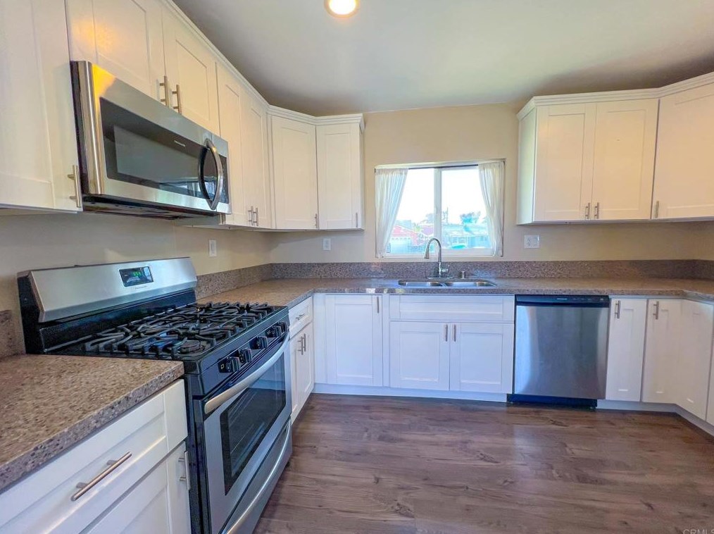 5114 Logan Ave, San Diego CA  92114-6221 exterior