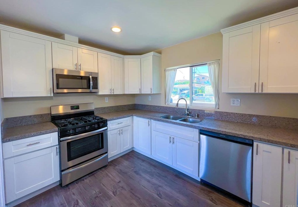 5114 Logan Ave, San Diego CA  92114-6221 exterior