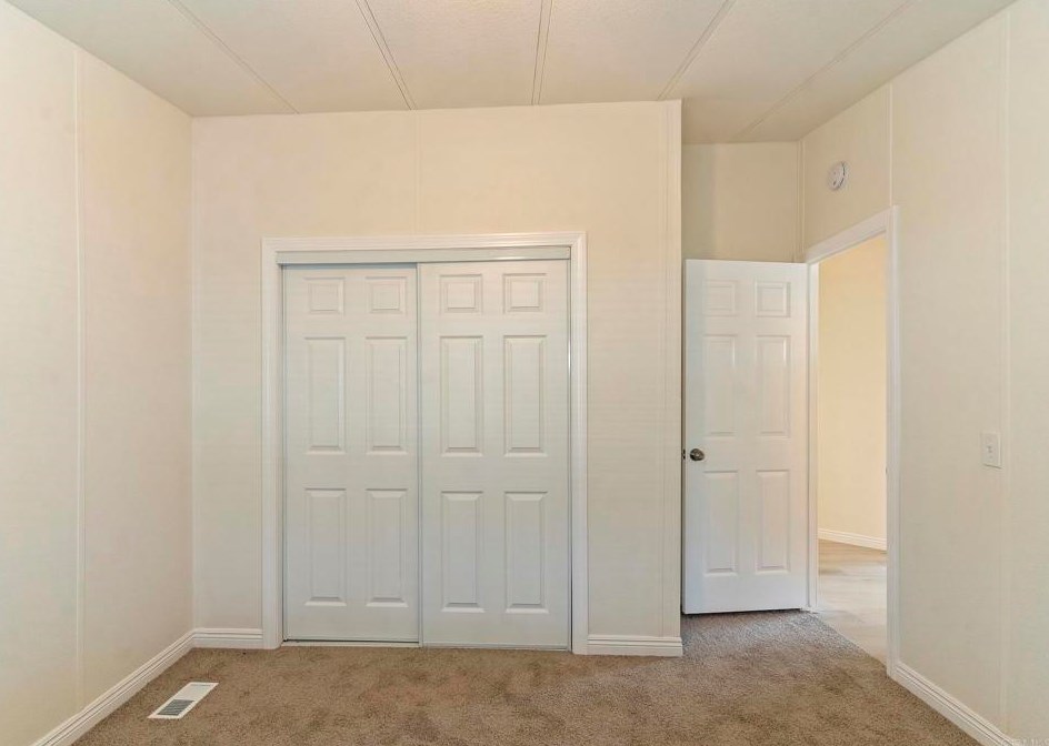 2042 Girard St, Delano CA  93215-1043 exterior