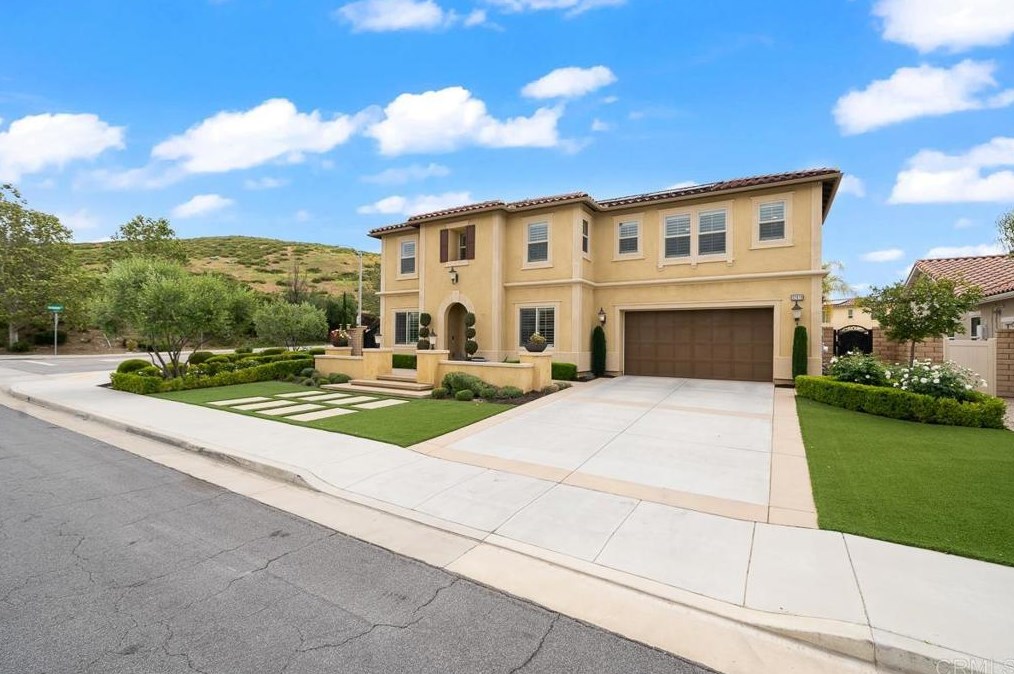 32619 Shadyview St, Winchester, CA 92596