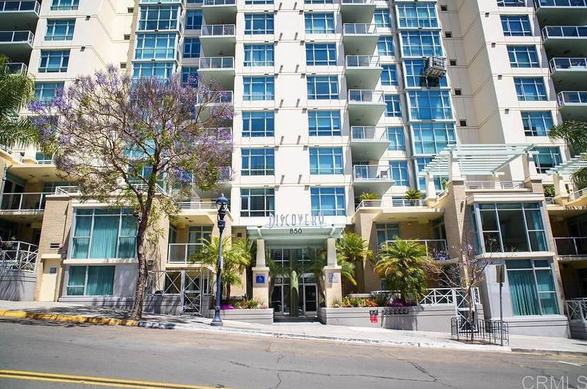850 Beech St, San Diego CA  92101-2829 exterior