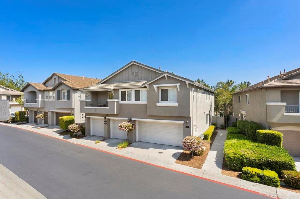 2540 Garnet Peak Rd, Chula Vista, CA 91915