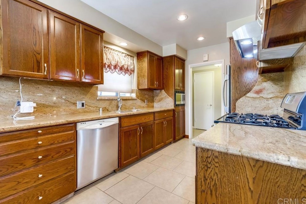 1145 Greenpark Ave, Covina CA  91724-1613 exterior