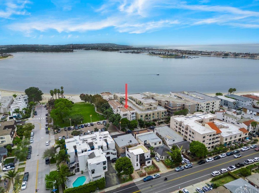 1251 Parker Pl, San Diego, CA 92109-5253