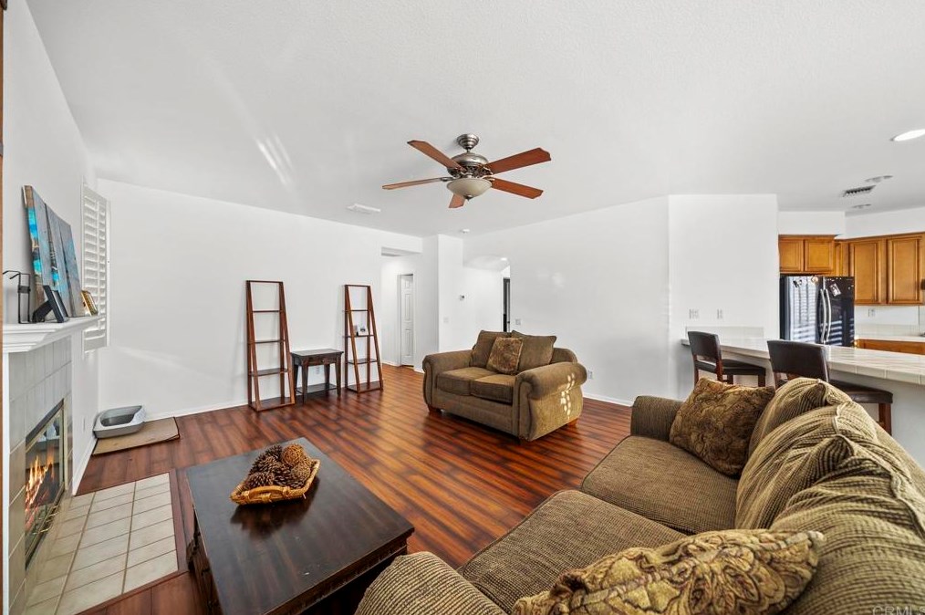 544 Rocking Horse Dr, Chula Vista CA  91914-4154 exterior