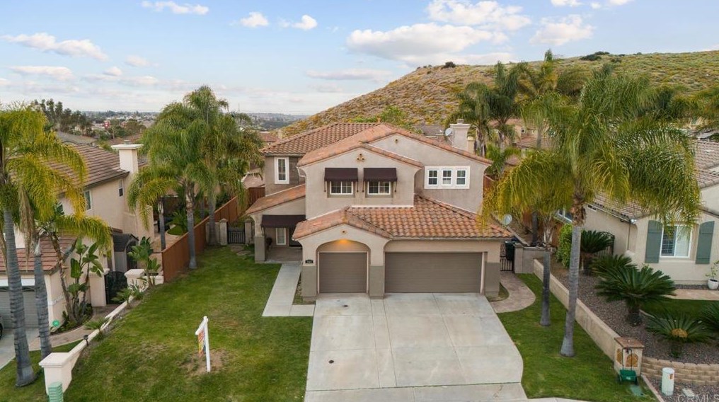 544 Rocking Horse Dr, Chula Vista CA  91914-4154 exterior