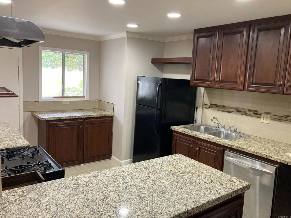 2531 I Ave, National City CA  91950-7516 exterior