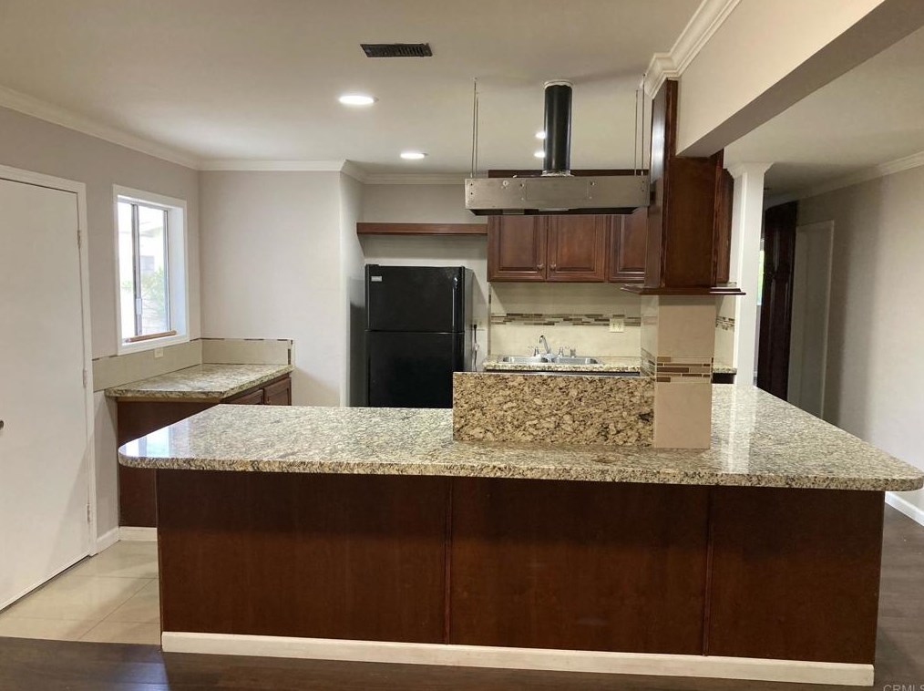 2531 I Ave, National City CA  91950-7516 exterior