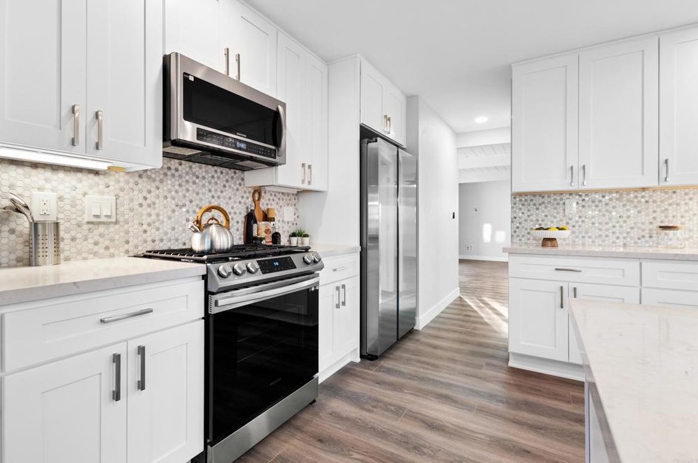 3654 Budd St, San Diego CA 92111-4334 exterior