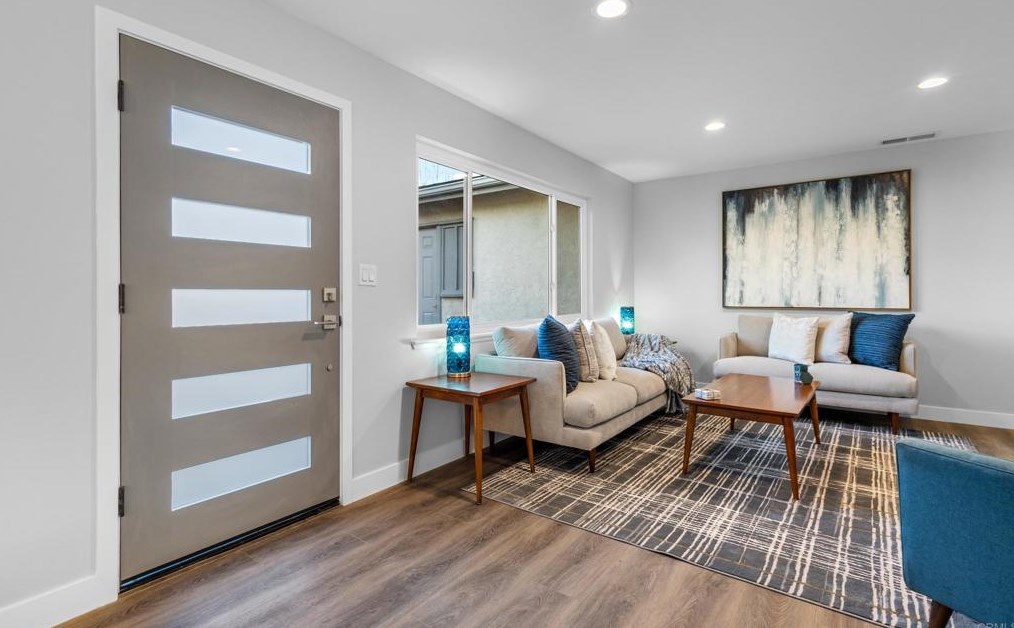 3654 Budd St, San Diego CA 92111-4334 exterior