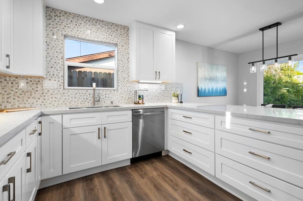 3654 Budd St, San Diego CA 92111-4334 exterior