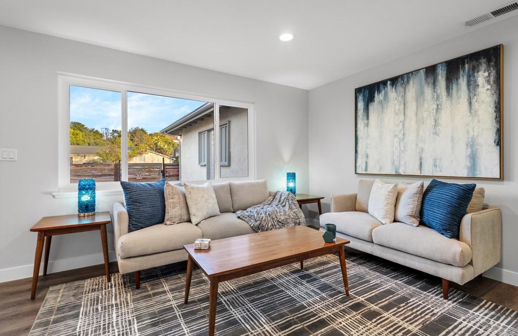 3654 Budd St, San Diego CA 92111-4334 exterior