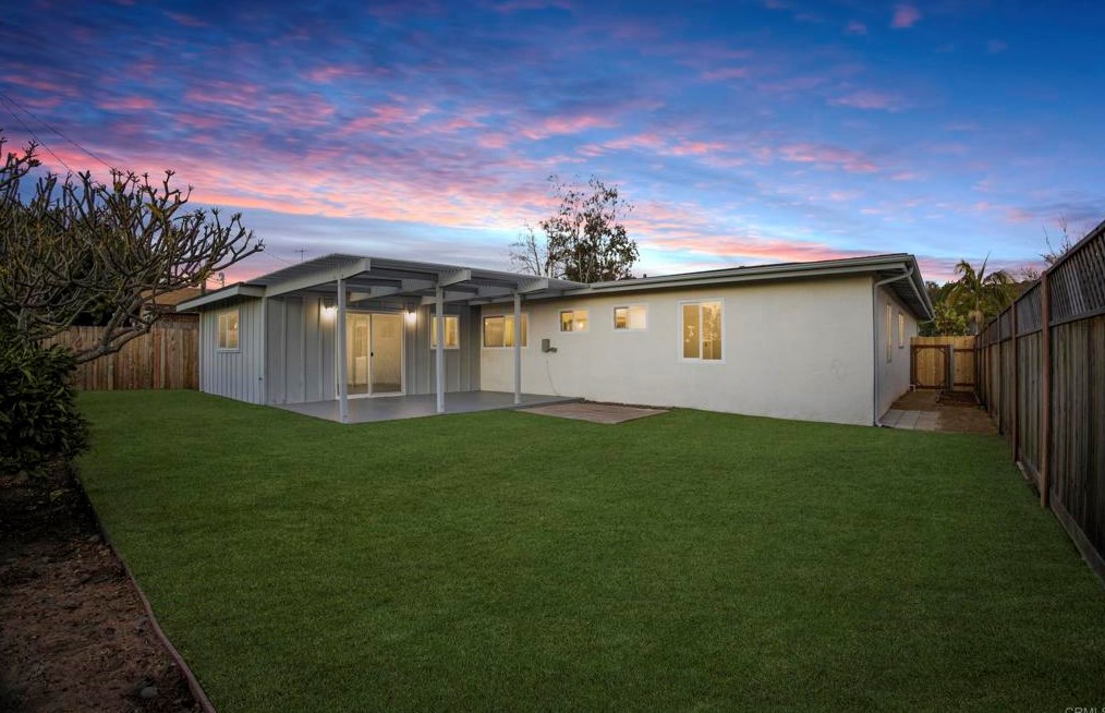 3654 Budd St, San Diego CA 92111-4334 exterior